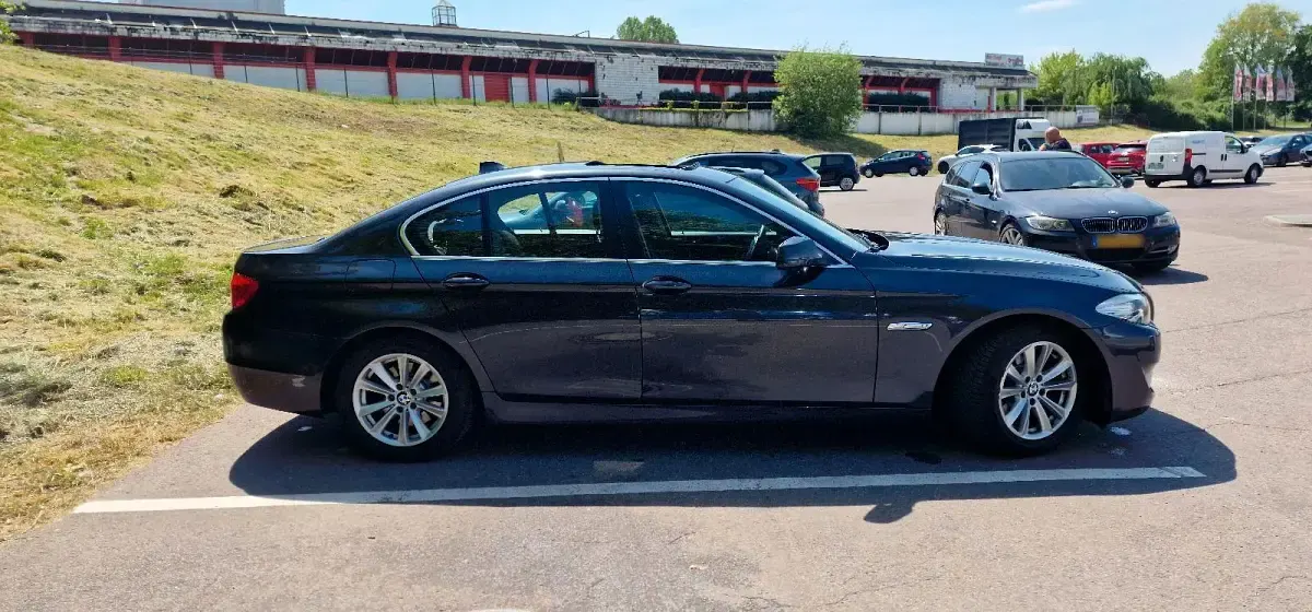 Gebraucht BMW 520 Efficient Dynamics 184 PS (135 kW) 2010 Grau Limousine