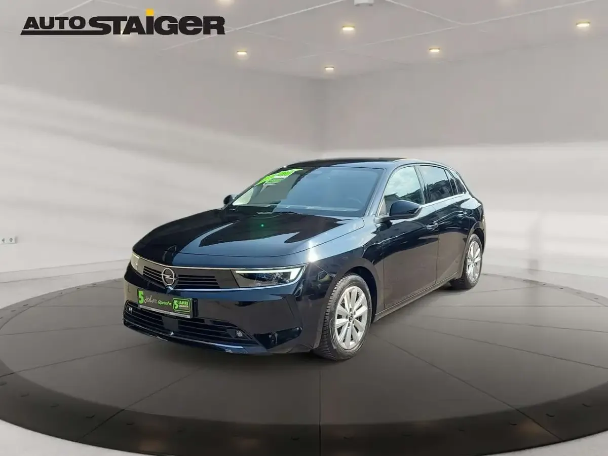 Gebraucht Opel Astra Elegance 131 PS (96 kW) 2023 Schwarz Kleinwagen
