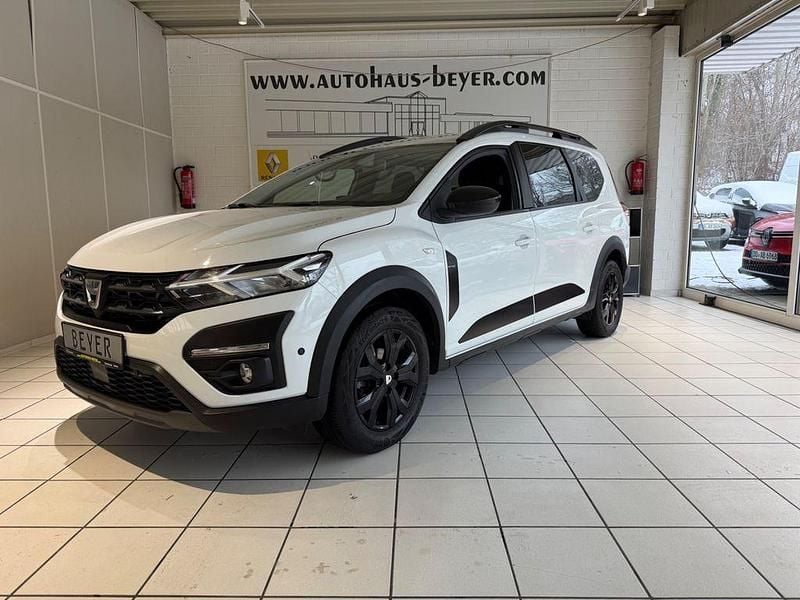 Weiß Gebraucht 2022 Dacia Jogger Extreme Van / Kleinbus | 16.750 € (Fairer Preis) - Bild 1/4