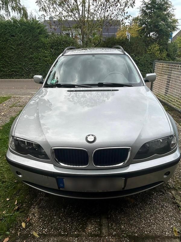 Grau Gebraucht 2005 BMW 316 Kombi | 4.250 € - Bild 1/4