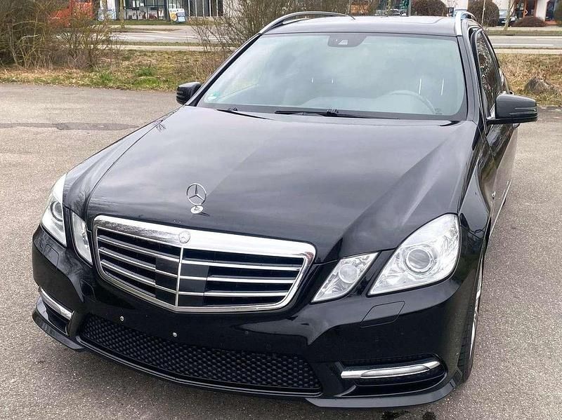 Gebraucht Mercedes E350 Avantgarde 265 PS (194 kW) 2011 Silber Kombi