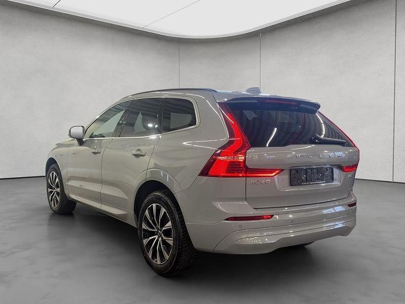 Gebraucht Volvo XC60 Core 250 PS (183 kW) 2024 Grau SUV