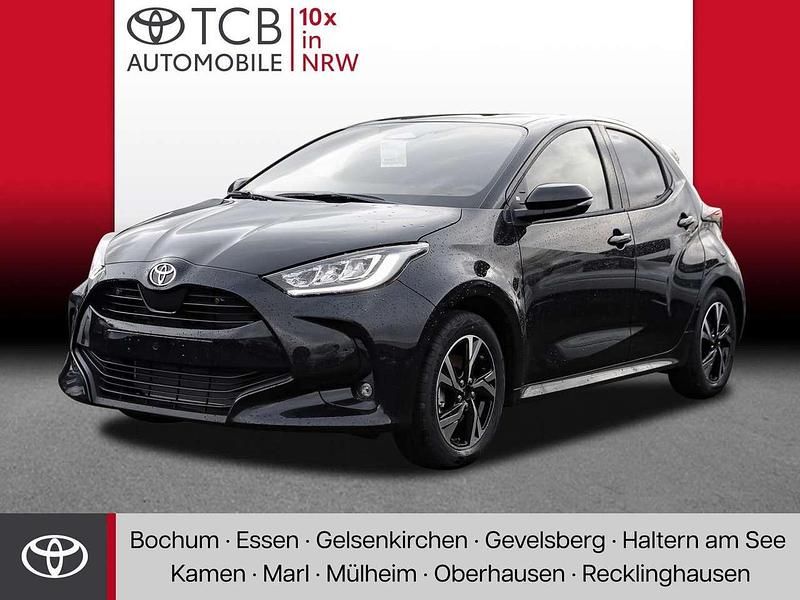 Mysticschwarz mica metallic Neu 2025 Toyota Yaris Hybrid Comfort Kleinwagen | 27.489 € (Etwas zu teuer) - Bild 1/4