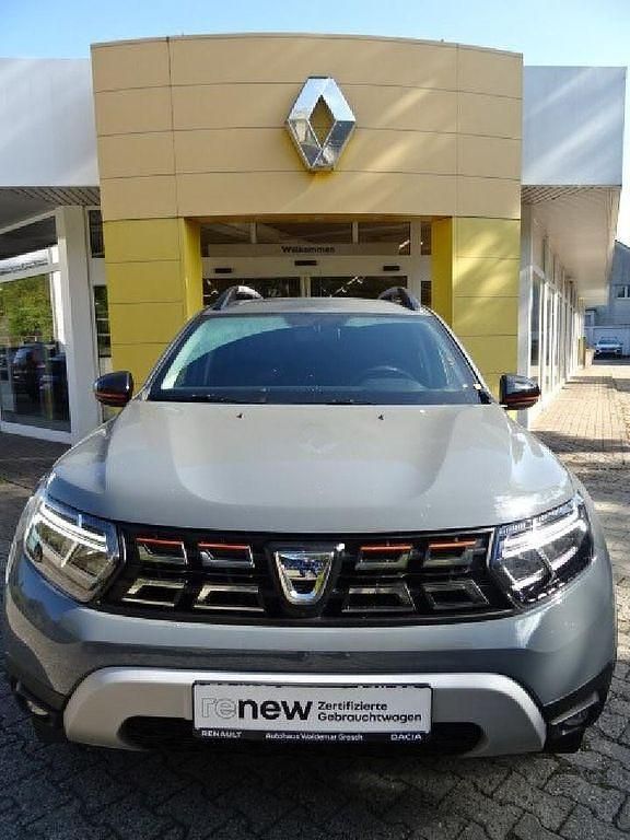 Gebraucht Dacia Duster Extreme 116 PS (85 kW) 2022 Städtisches grau SUV