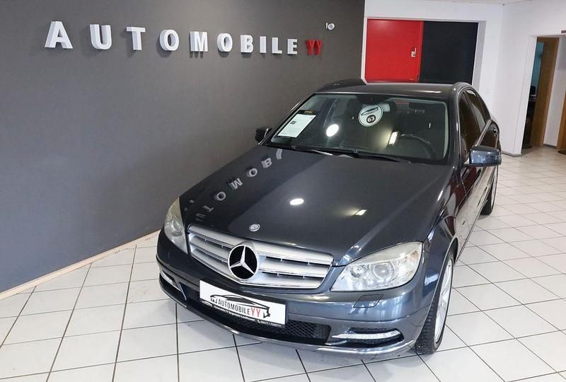 Gebraucht Mercedes C250 Avantgarde 204 PS (150 kW) 2011 Grau Limousine