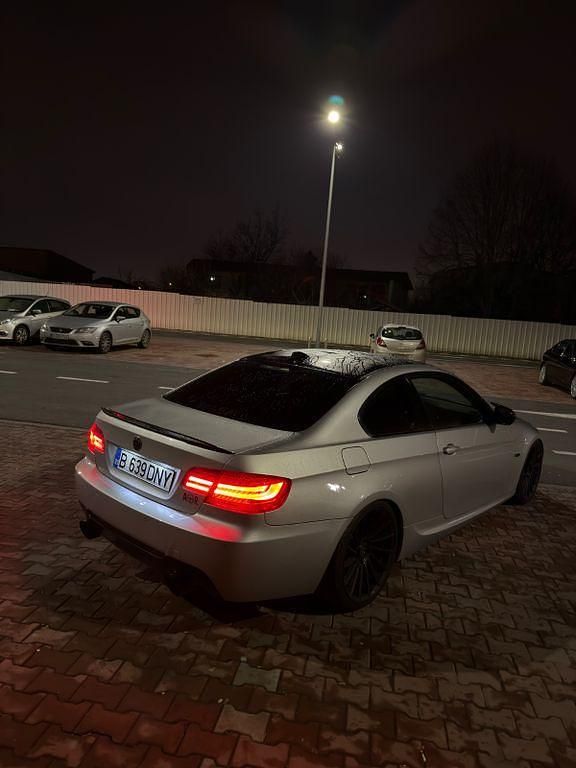 Second-hand BMW 320 Performance 170 CP (125 kW) 2010 Argintiu Coupe