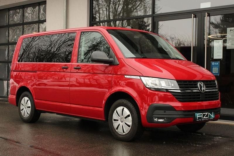 Rot Gebraucht 2021 VW Multivan Van | 39.995 € (Guter Preis) - Bild 1/4