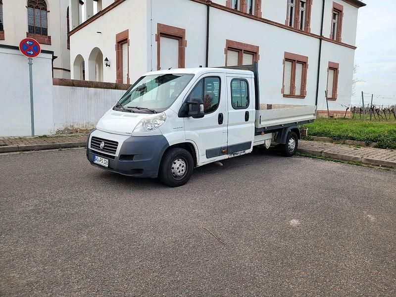 Weiß Gebraucht 2012 Fiat Ducato Van | 6.000 € (Guter Preis) - Bild 1/4