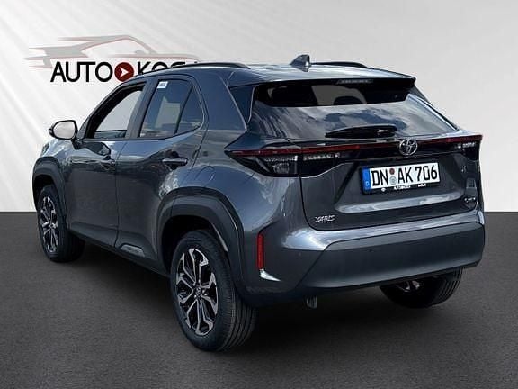Gebraucht Toyota Yaris Hybrid Plus 131 PS (96 kW) 2025 Marlin grau metallic SUV