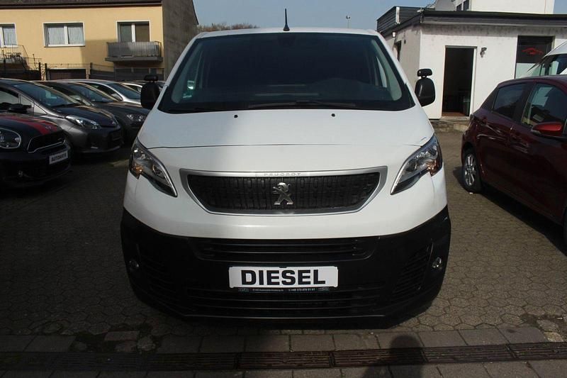 Gebraucht Peugeot Expert 122 PS (89 kW) 2019 Weiß Van