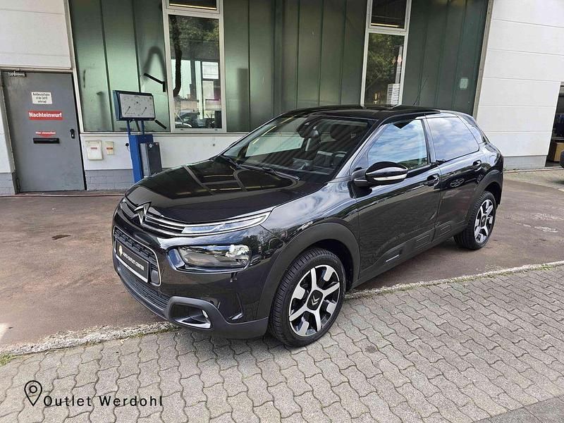 Noir obsidien Gebraucht 2018 Citroën C4 Shine SUV | 11.890 € (Fairer Preis) - Bild 1/4