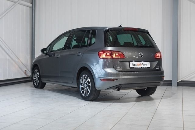 Gebraucht VW Golf VII Comfortline 110 PS (80 kW) 2017 Grau Van / Kleinbus