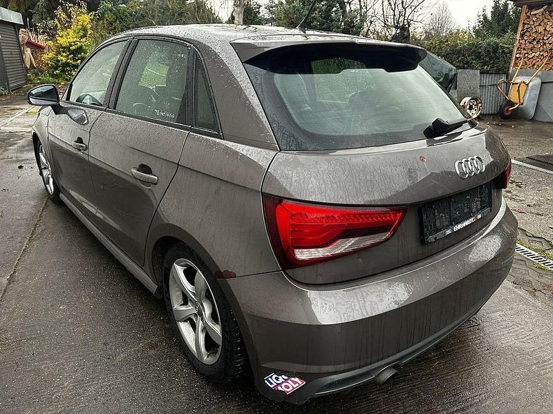 Braun Gebraucht 2016 Audi A1 S-Line Limousine | 7.999 € (Fairer Preis) - Bild 1/4