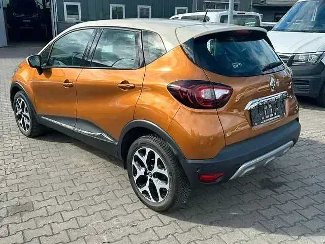 Używany Renault Captur Intens 118 KM (86 kW) 2017 Brązowy SUV