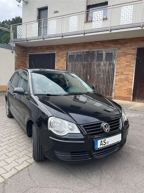 Schwarz Gebraucht 2006 VW Polo Comfortline Limousine | 2.150 € (Fairer Preis) - Bild 1/4