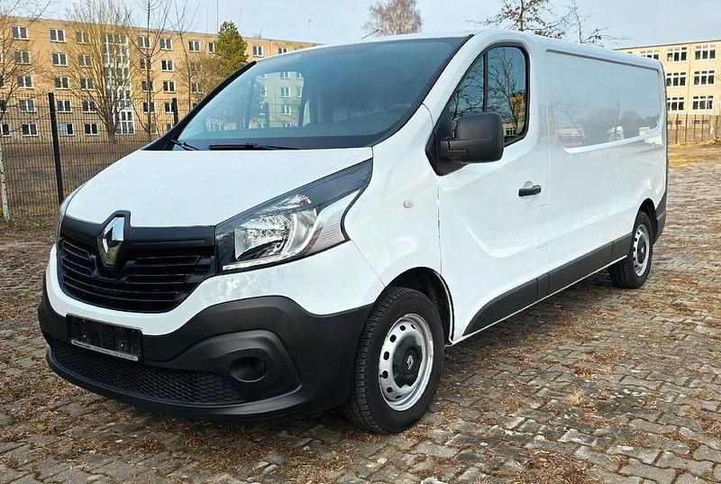 Gebraucht Renault Trafic 120 PS (88 kW) 2019 Weiß Van / Kleinbus