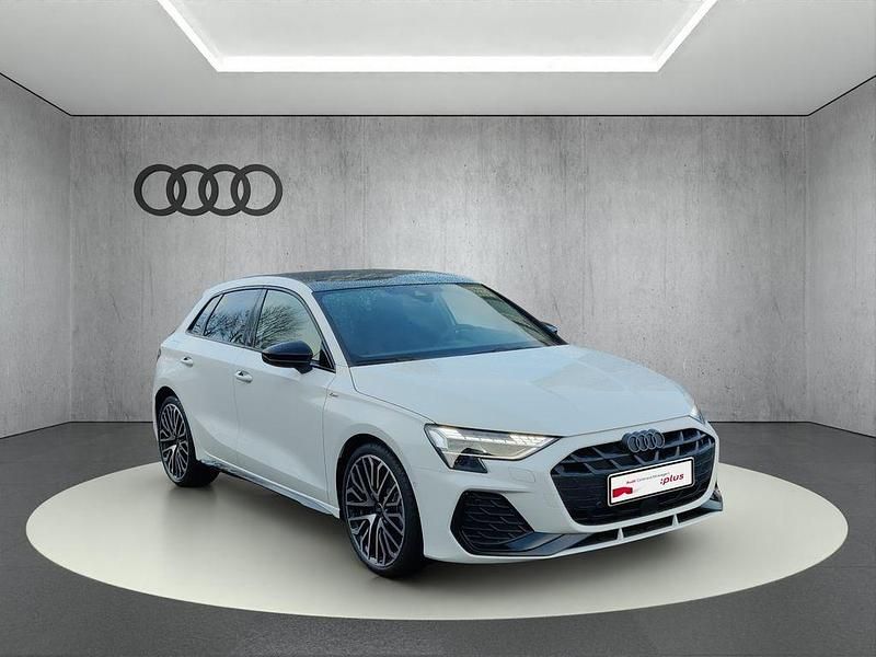 Gebraucht Audi A3 S-Line 150 PS (110 kW) 2025 Gletscherweiß metallic Kombi