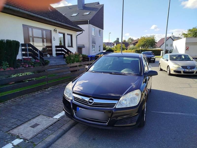 Gebraucht 2006 Opel Astra Edition+ Limousine | 1.100 € (Fairer Preis) - Bild 1/4