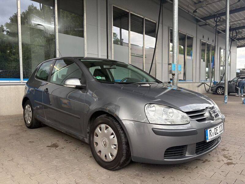 Gebraucht 2005 VW Golf IV Comfortline Limousine | 800 € (Guter Preis) - Bild 1/4