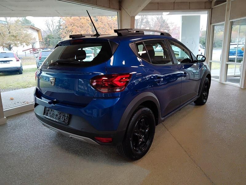 Gebraucht Dacia Sandero Comfort 91 PS (66 kW) 2022 Blau Kleinwagen