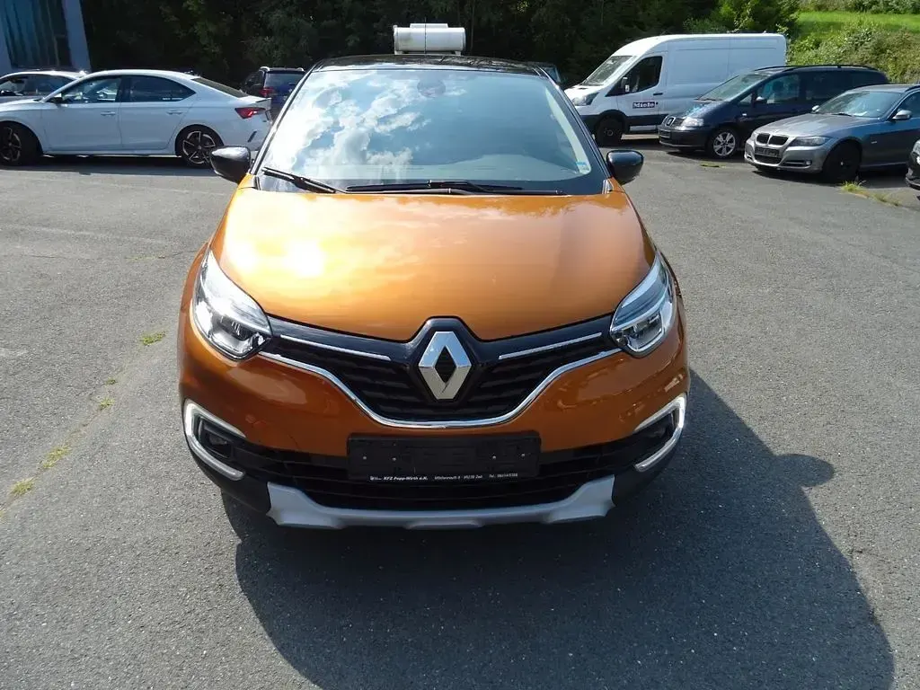 Gebraucht Renault Captur Collection 150 PS (110 kW) 2019 Orange SUV