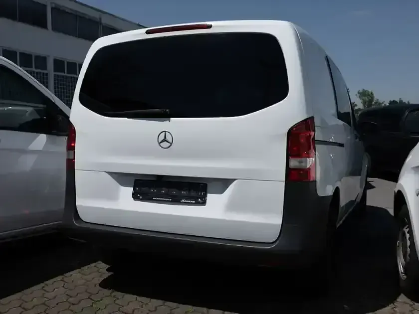 Gebraucht Mercedes Vito 136 PS (100 kW) 2022 Arktikweiss Van