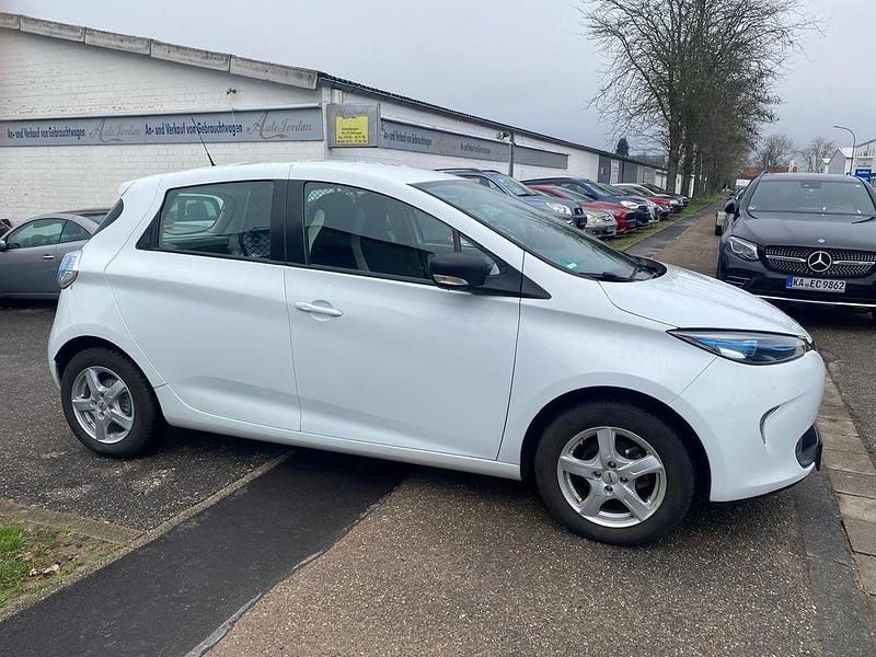 Gebraucht Renault Zoe 42 kW (58 PS) 2020 Weiß Kleinwagen