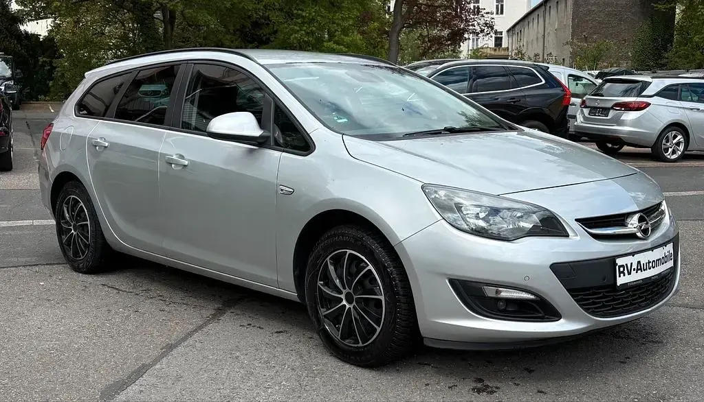 Gebraucht Opel Astra Style 136 PS (100 kW) 2015 Silber Kombi