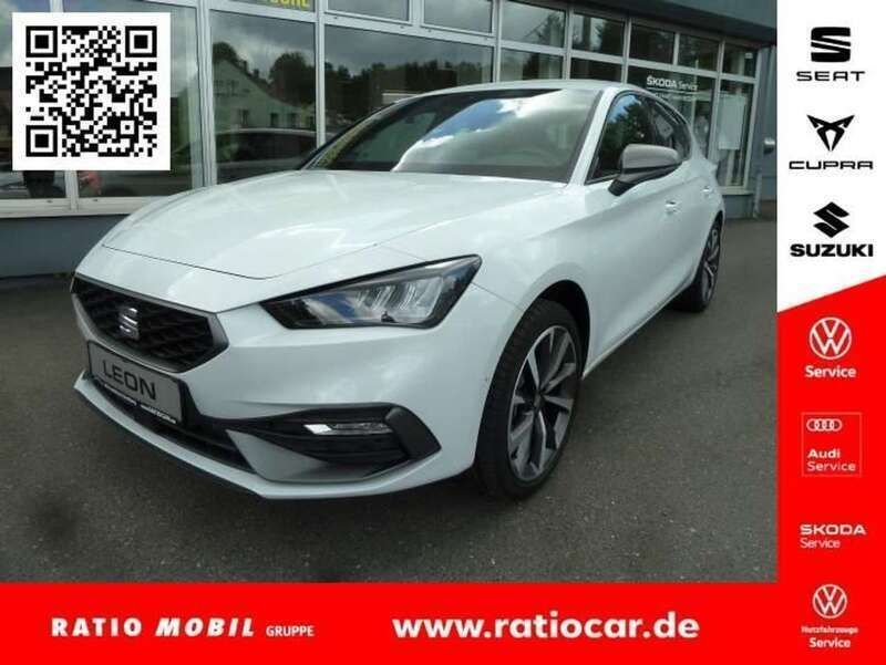 Glacial/nevada weiss metallic Neu 2025 Seat Leon FR Limousine | 35.380 € (Teuer) - Bild 1/4