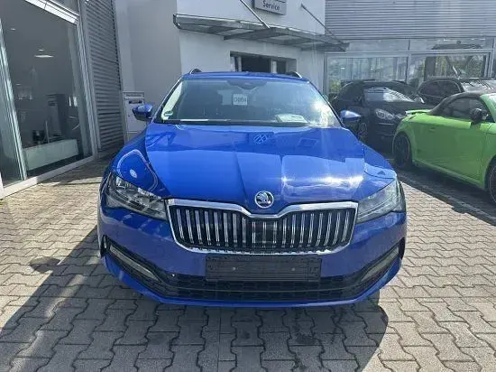Gebraucht Skoda Superb Style 150 PS (110 kW) 2020 Blau Kombi