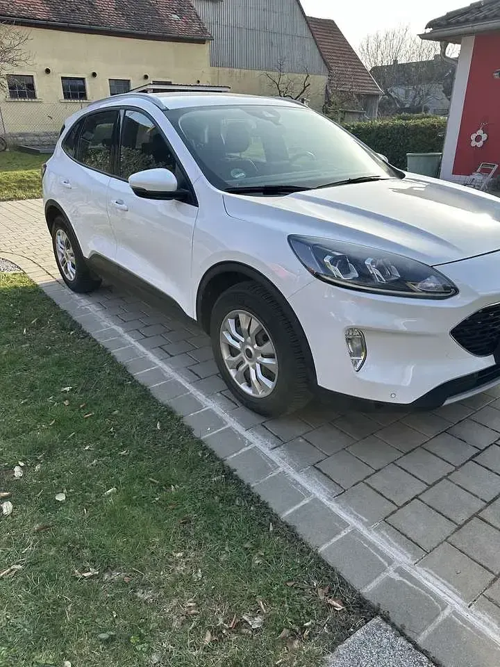 Gebraucht Ford Kuga Cool & Connect 150 PS (110 kW) 2021 Weiß SUV