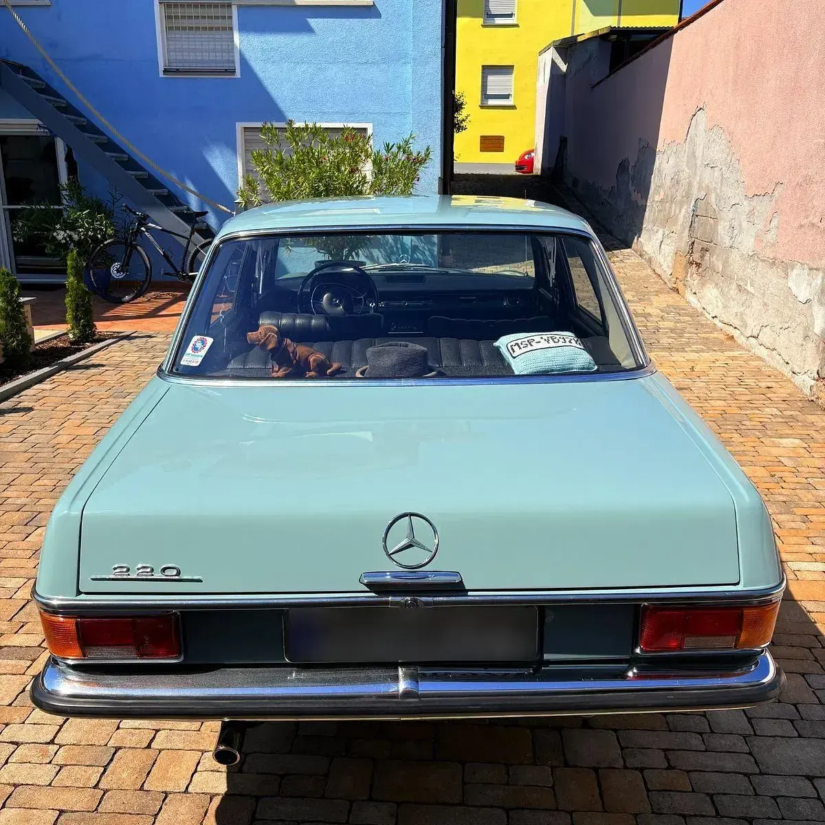 Gebraucht Mercedes 220 105 PS (77 kW) 1970 Blau Limousine