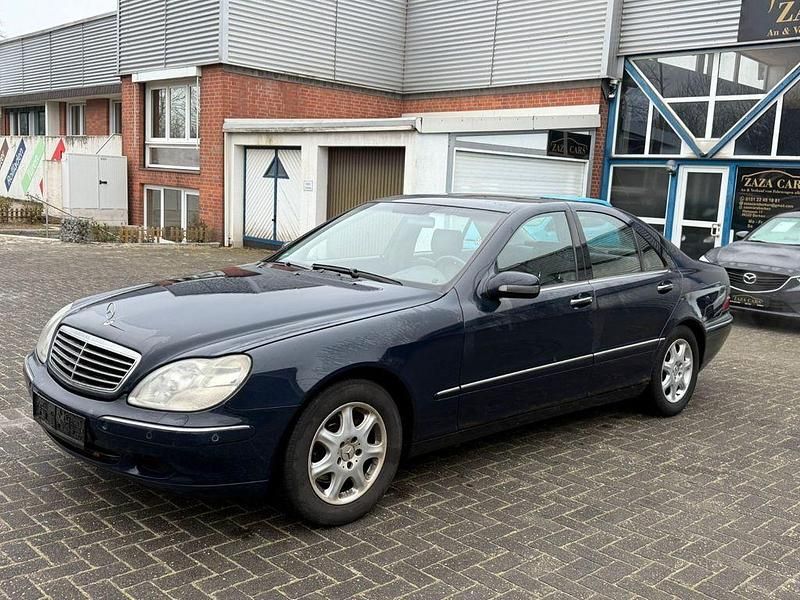 Blau Gebraucht 2002 Mercedes S320 Limousine | 1.999 € - Bild 1/4