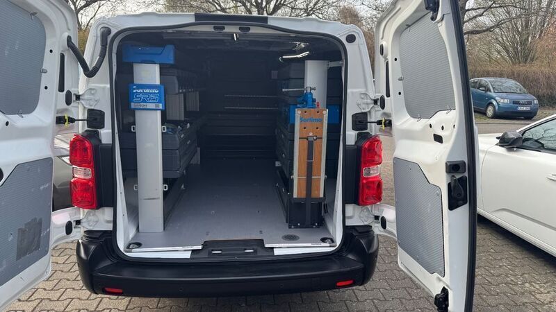 Weiß Gebraucht 2020 Opel Vivaro Van | 13.400 € (Fairer Preis) - Bild 1/4