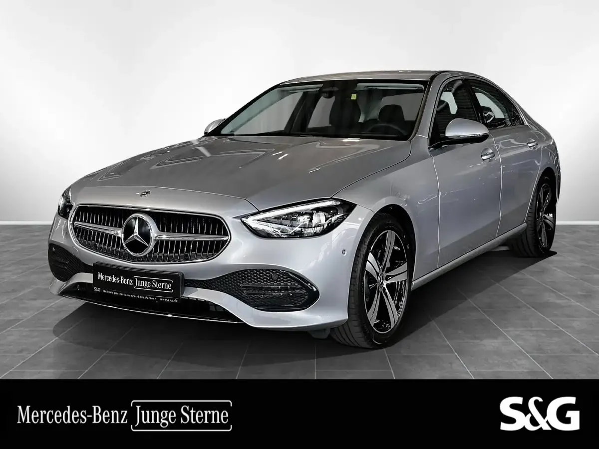 Gebraucht Mercedes C180 Avantgarde 170 PS (125 kW) 2025 Limousine