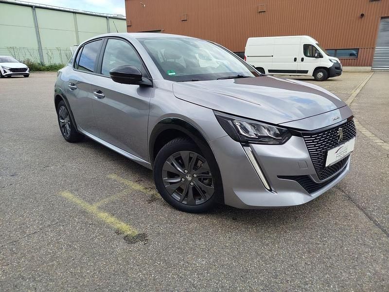 Gebraucht Peugeot 208 Active 100 kW (136 PS) 2022 Silber Kleinwagen
