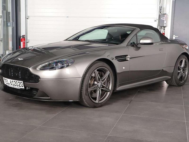 Gebraucht Aston Martin Vantage 436 PS (320 kW) 2019 Scintilla silver Coupé