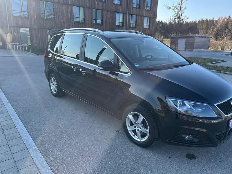 Gebraucht Seat Alhambra 140 PS (102 kW) 2015 Schwarz Van / Kleinbus
