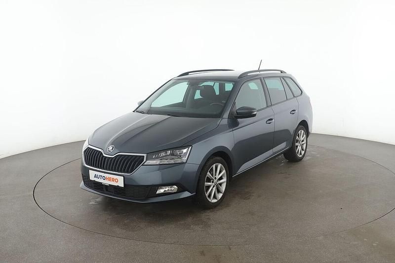 Grau Gebraucht 2021 Skoda Fabia Style Kombi | 14.330 € (Guter Preis) - Bild 1/3