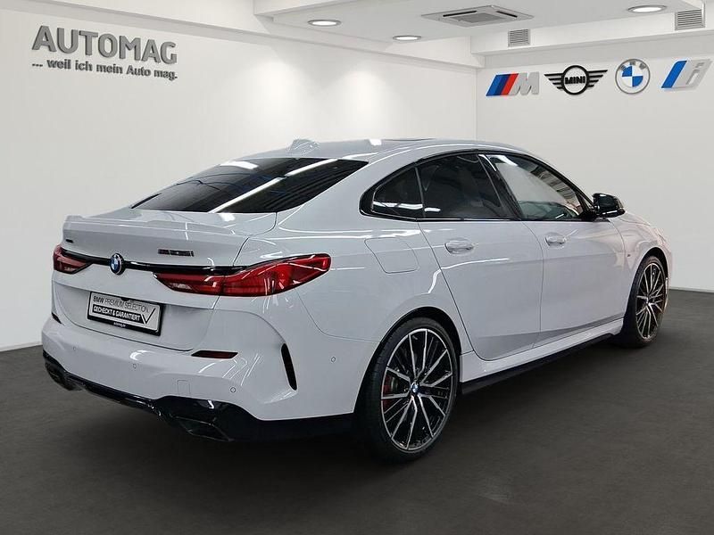 Gebraucht BMW M235 Performance 306 PS (225 kW) 2025 Weiß Limousine
