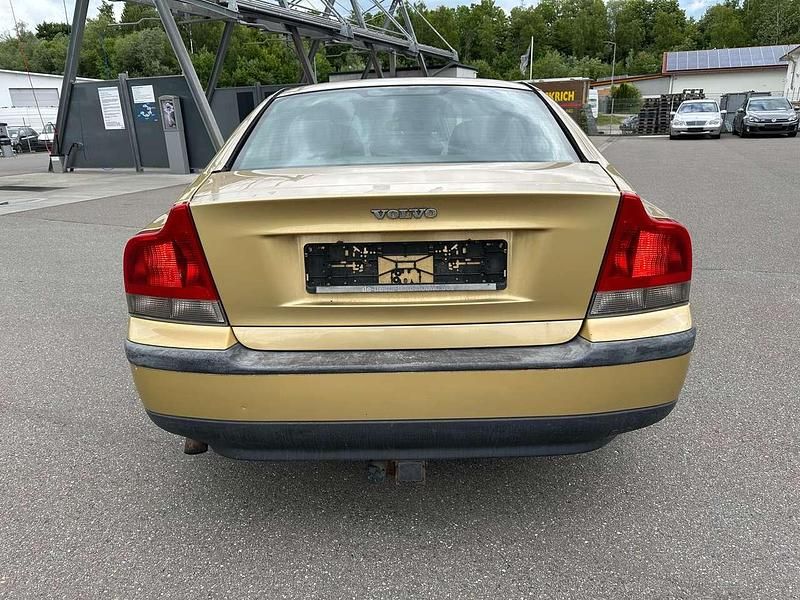 Gebraucht Volvo S60 163 PS (119 kW) 2002 Gold Limousine