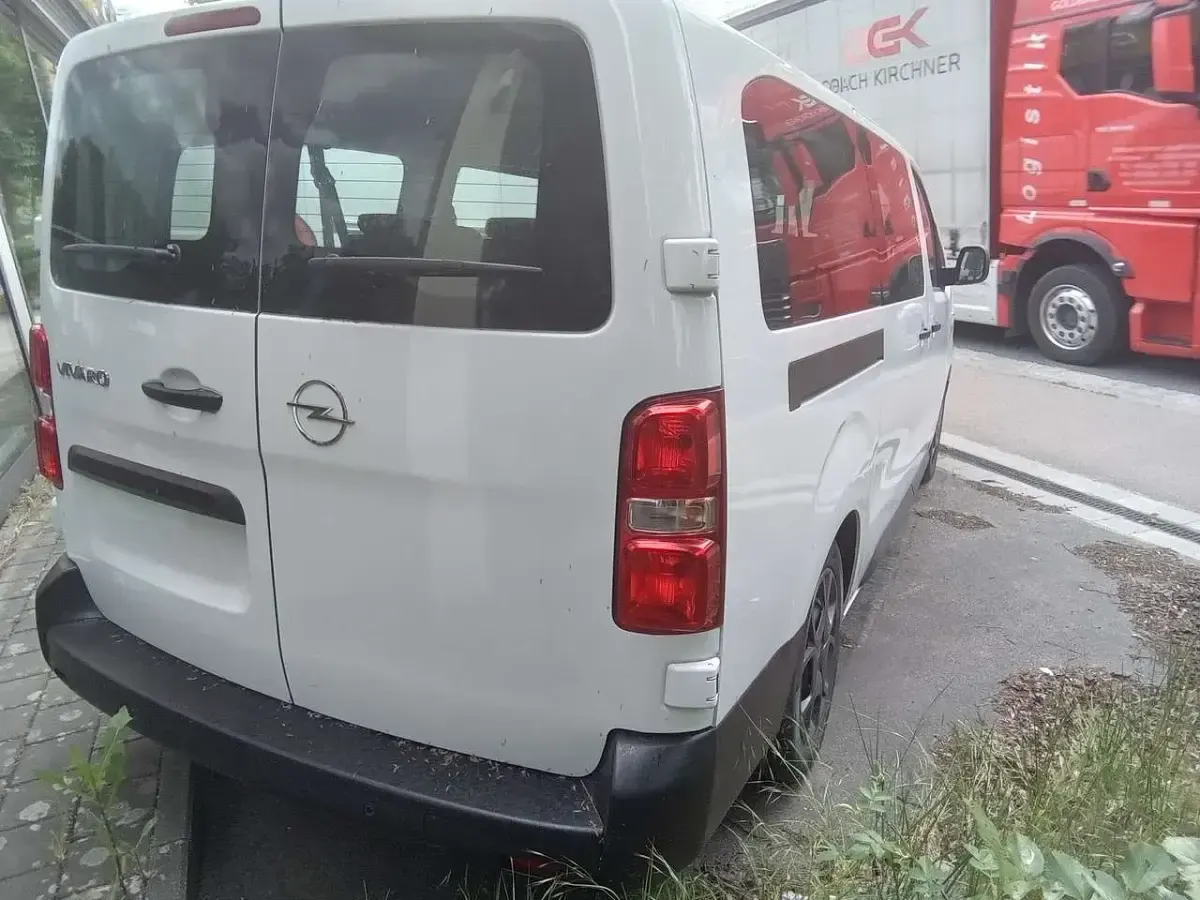 Neu Opel Vivaro 179 PS (131 kW) 2026 Kaolin weiss Van / Kleinbus