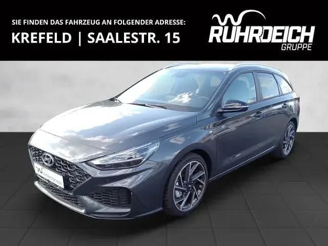 Dark knight (metallic) Gebraucht 2022 Hyundai i30 N Line Kombi | 24.390 € (Fairer Preis) - Bild 1/4