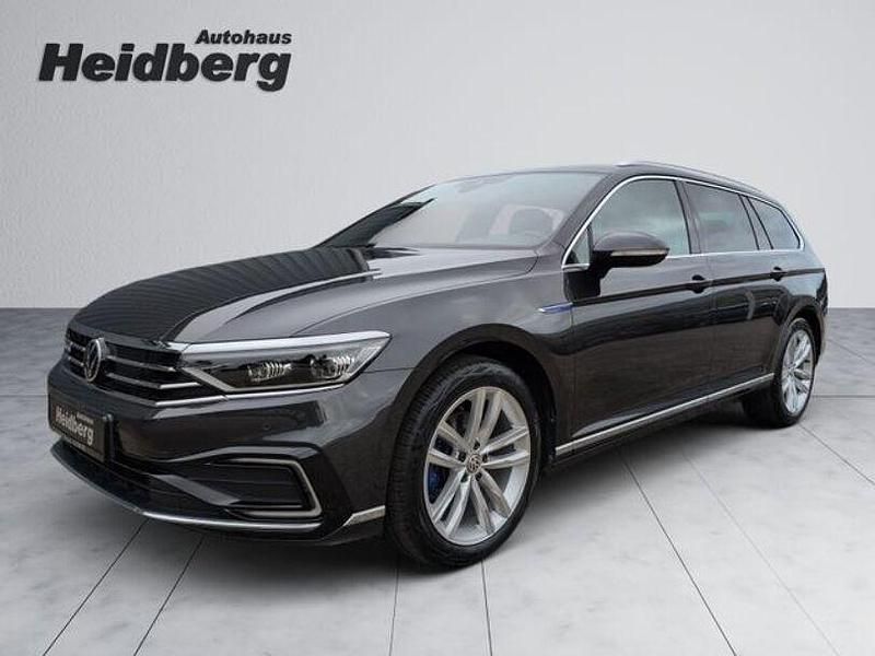 Gebraucht VW Passat GTE 218 PS (160 kW) 2020 Grau Kombi