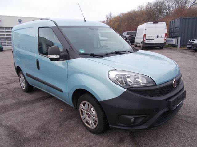 Grün Gebraucht 2016 Fiat Doblò Van / Kleinbus | 4.590 € - Bild 1/4