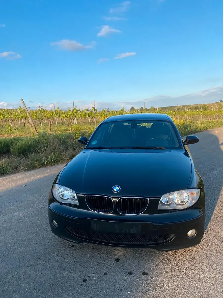 Gebraucht BMW 120 163 PS (119 kW) 2006 Schwarz Kleinwagen