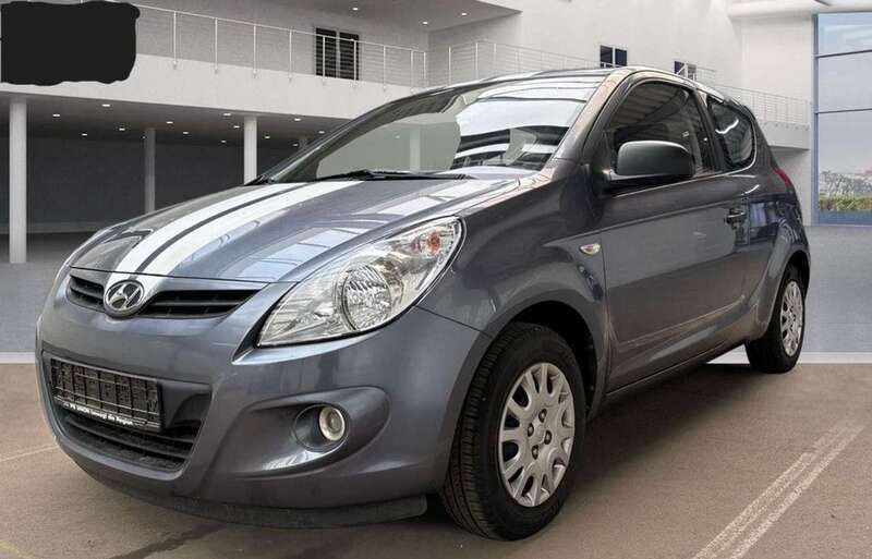 Grau Gebraucht 2009 Hyundai i20 Classic Kleinwagen | 3.490 € (Fairer Preis) - Bild 1/4