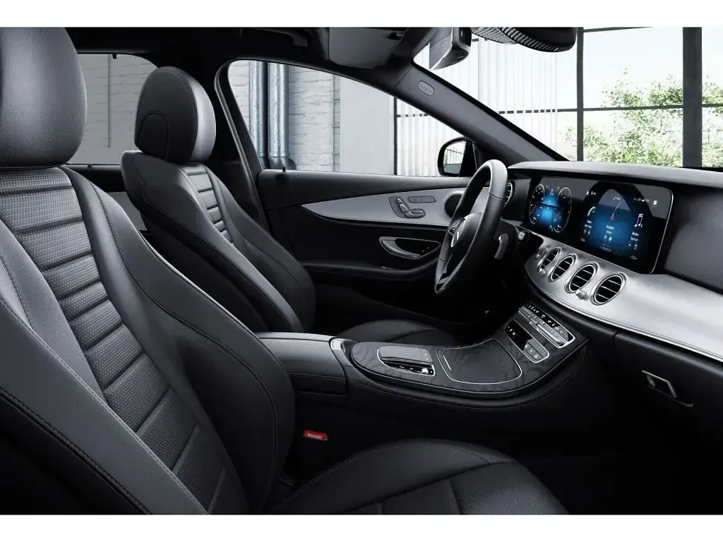 Gebraucht Mercedes E300 Avantgarde 194 PS (142 kW) 2022 Metalliclack selenitgrau (metallic) Kombi