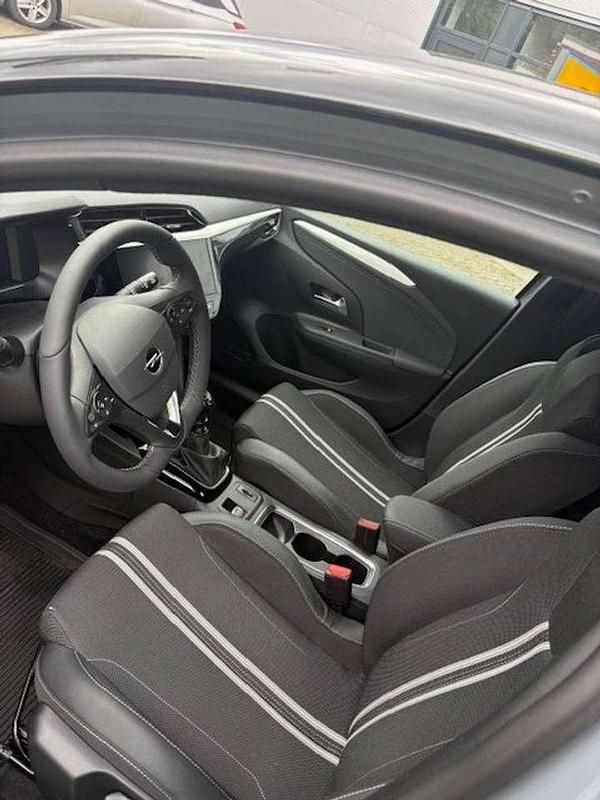 Neu Opel Corsa 101 PS (74 kW) 2025 Grafik grau Kleinwagen