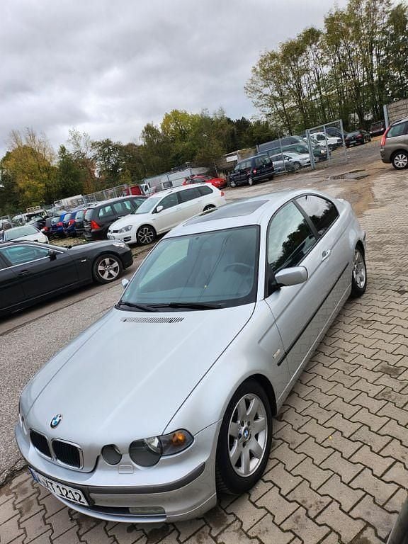 Silber Gebraucht 2002 BMW 325 Performance Limousine | 5.900 € (Guter Preis) - Bild 1/4